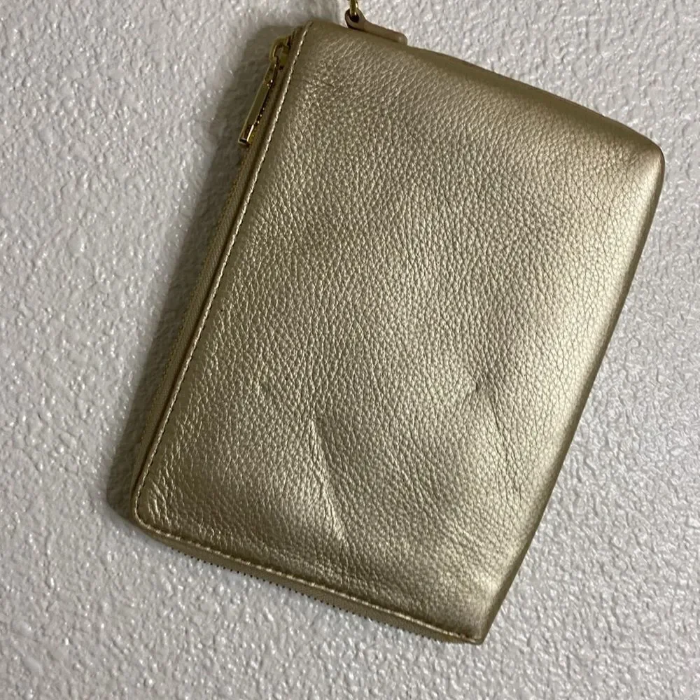 NWT-Tory Burch- soft gold Landon large wristlet